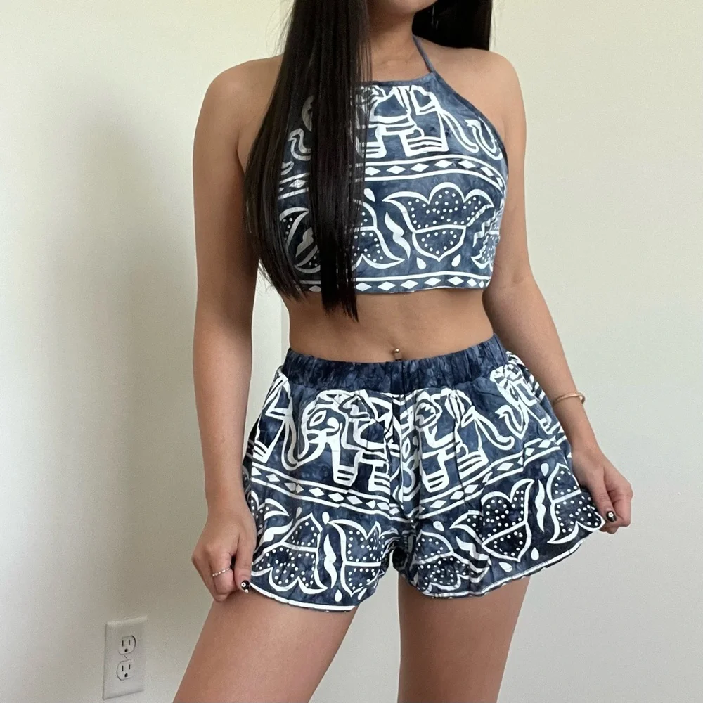 REVERSE Two Piece Set - Picture 2 of 11